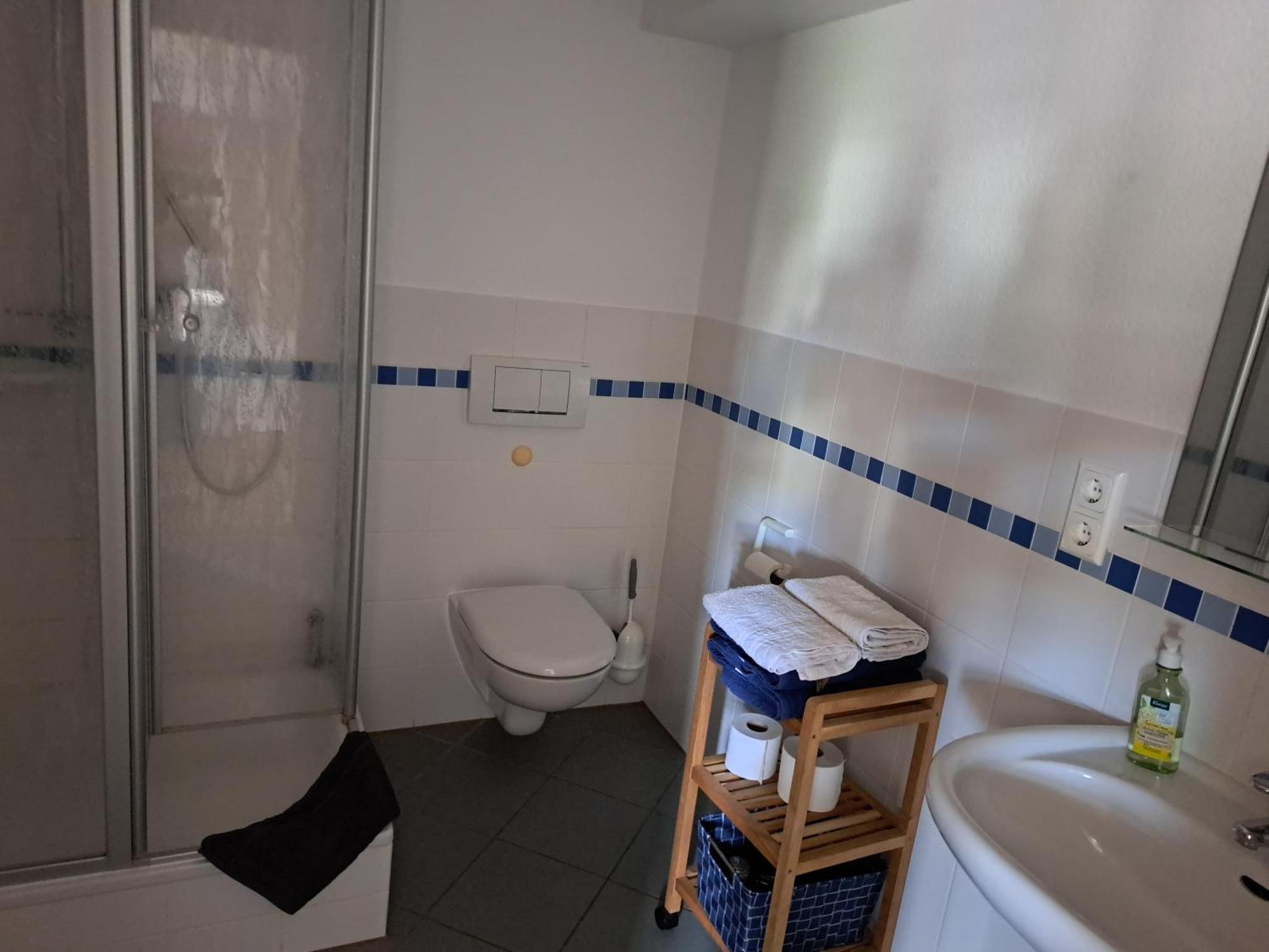 Wollroeder Krug Hotel Guxhagen Kültér fotó